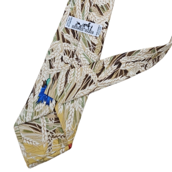 HERMÈS Beige Wheat Field Silk LUXURY Tie FRANCE - Picture 3 of 3